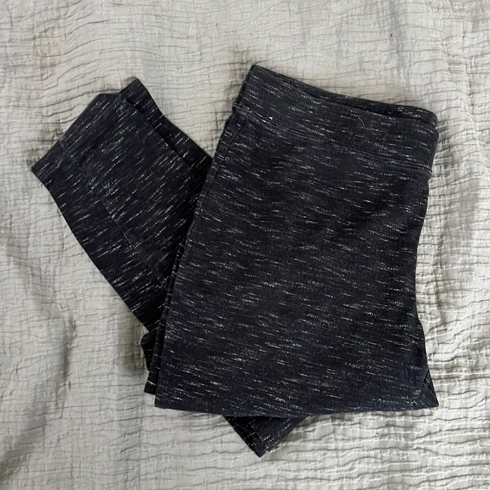 Charcoal Space-Dye Ponte Leggings - Women's Pants